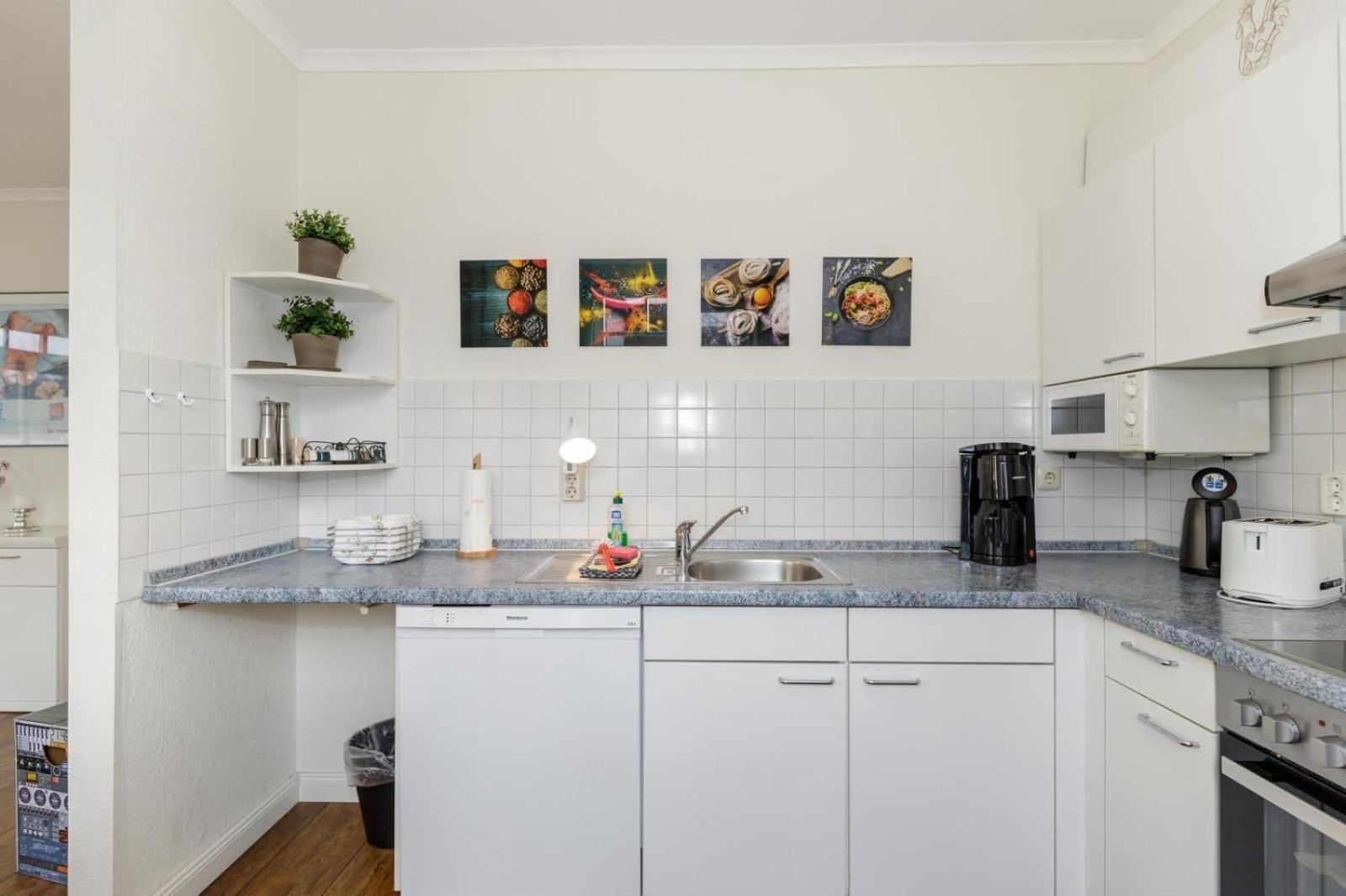 Schöne Ferienwohnung in Kühlungsborn Ost - Strandstraße Exterior foto